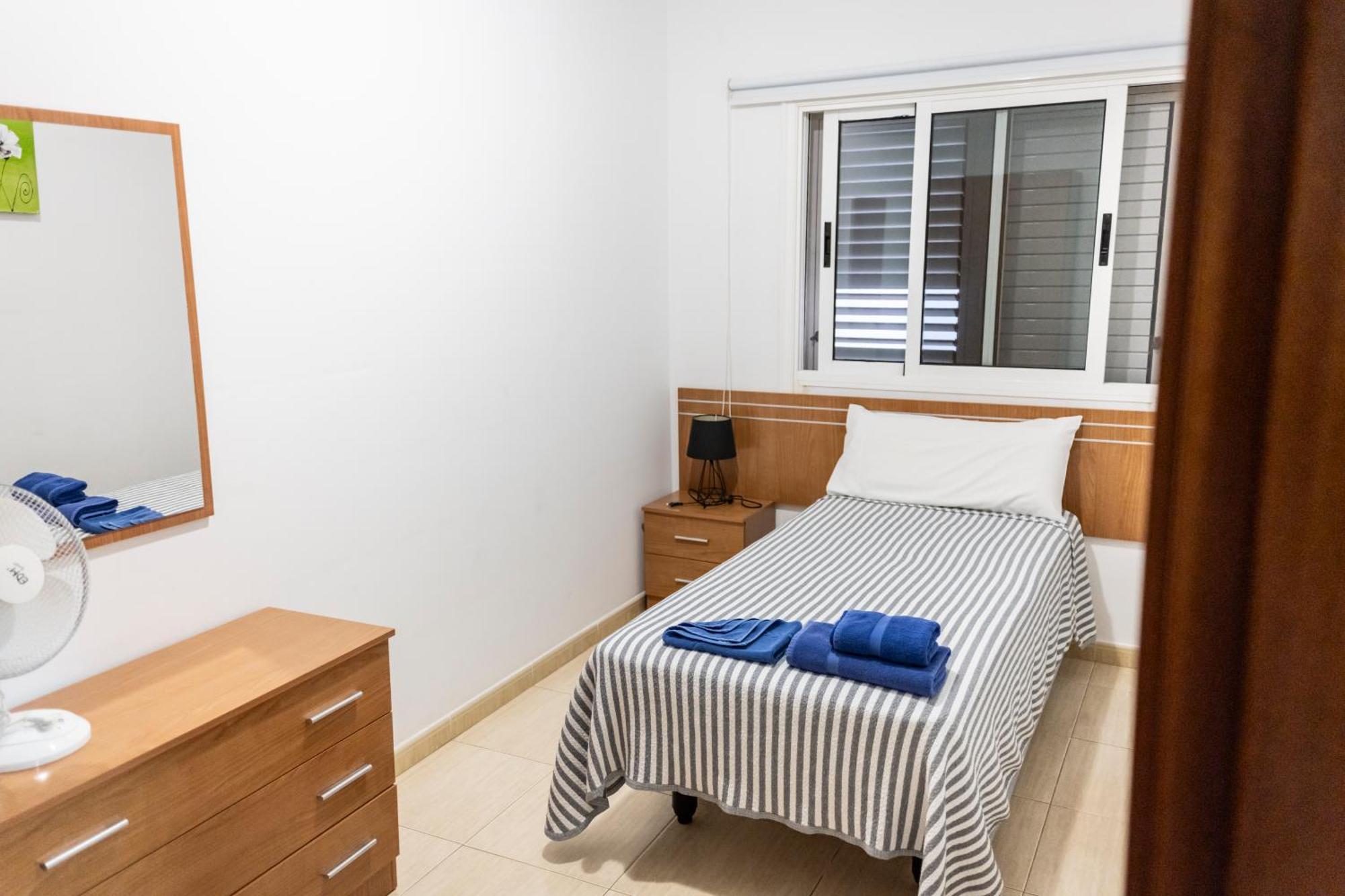 Yesenia Vv Airport Apartment El Matorral Ngoại thất bức ảnh