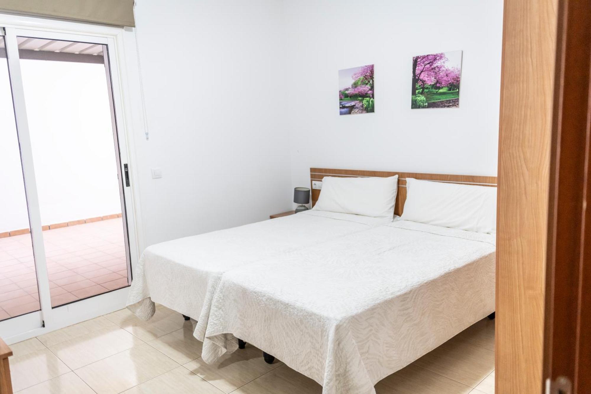 Yesenia Vv Airport Apartment El Matorral Ngoại thất bức ảnh