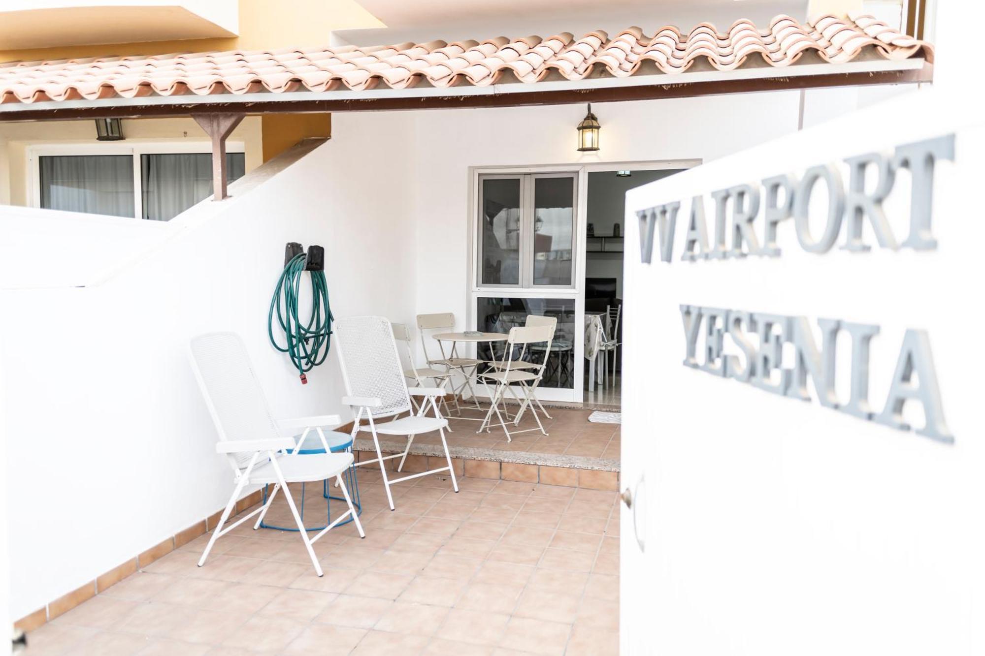 Yesenia Vv Airport Apartment El Matorral Ngoại thất bức ảnh